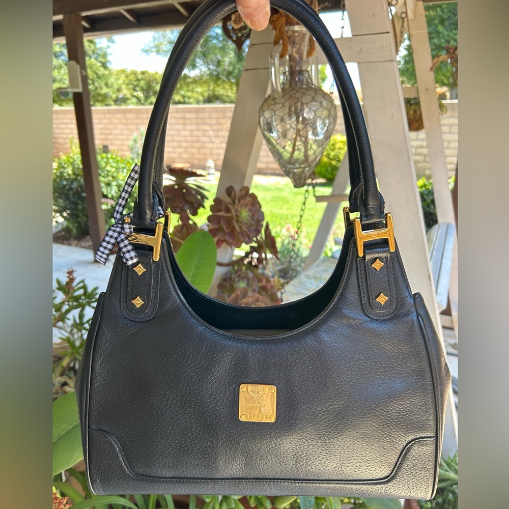 MCM Pebbled Leather Classic Satchel/Shoulder Bag w/COA - Picture 5 of 17
